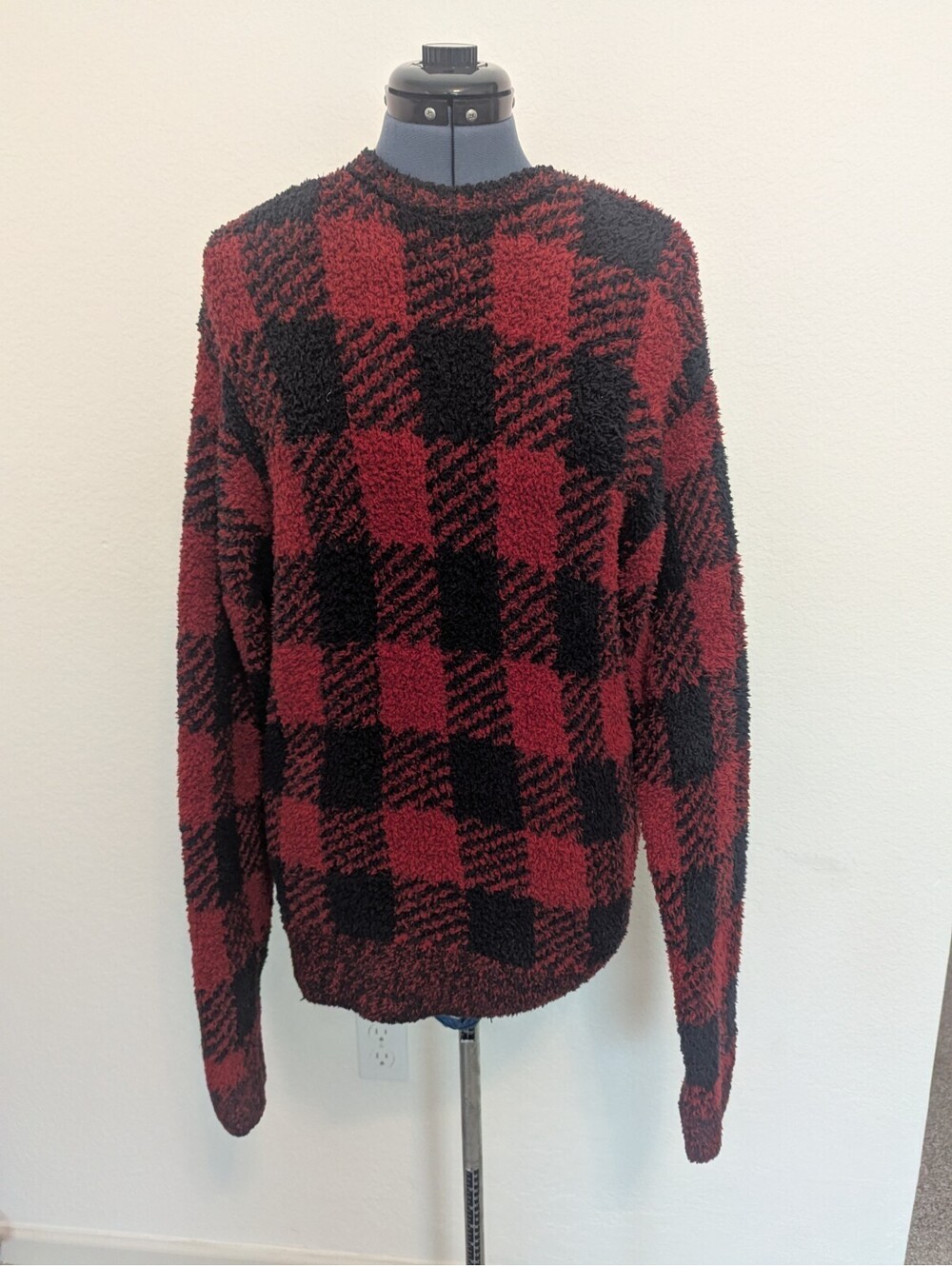 SKIMS Cozy Knit Pullover Women L/XL Red Black Buffalo Plaid Check Cozy Comfy